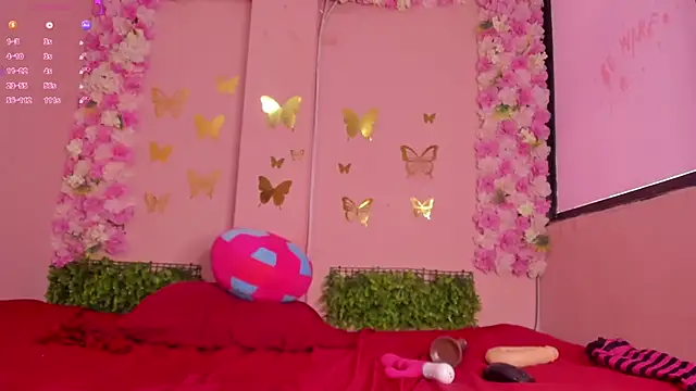 grandmother_milf Show in webcam