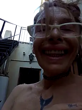 Chat XXX ao vivo de FrozenWaffle