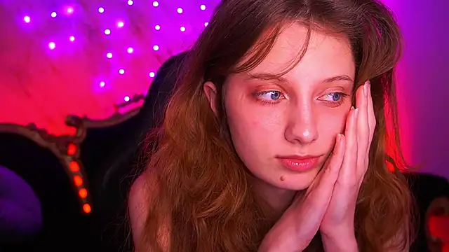 Chat +18 de CuteeFoxy ao vivo