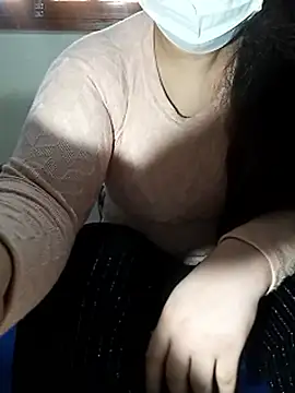 fati35flou Chat XXX live