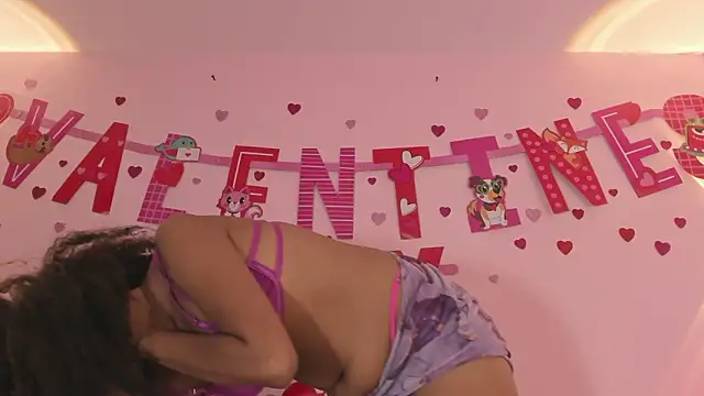 LunaBelluci Adlı Modelin Canlı XXX Sohbeti