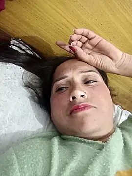 Cute-karisma1234 élő XXX-chatje