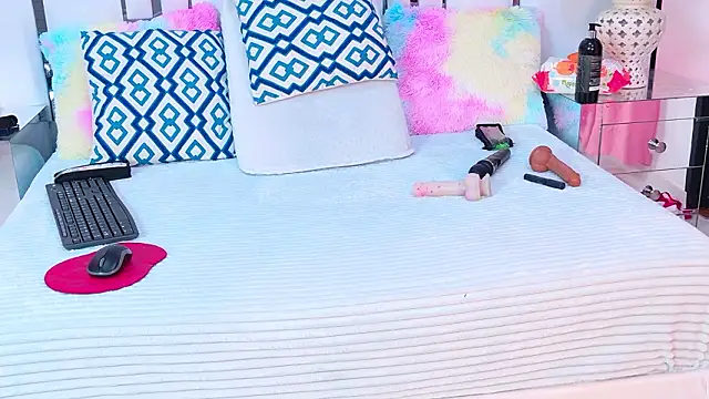 VeronicaSttar's Webcam Show