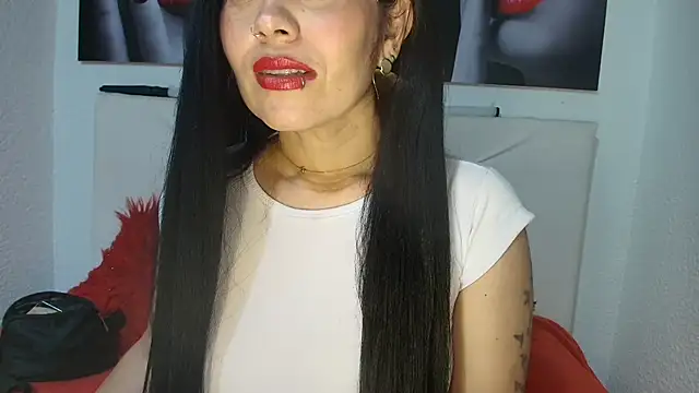 دردشة Tania_mature الجنسية المباشرة