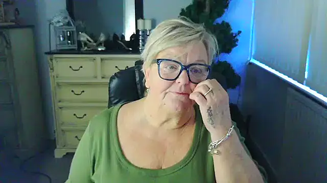 Chat XXX ao vivo de BridgetBlueEyes