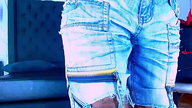 Hot_Latino_x Pertunjukan Webcam