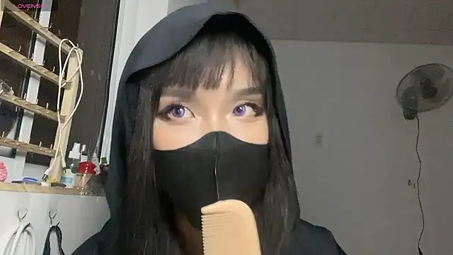 Tieu-May: онлайн-секс-чат