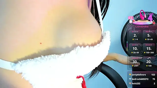 lily_cash1 Adlı Modelin Canlı XXX Sohbeti