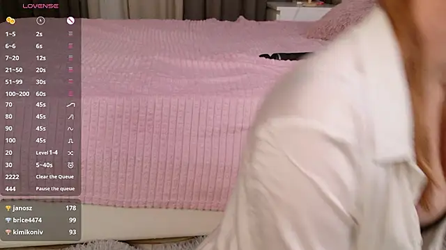 mardzhanzha Adlı Modelin Canlı XXX Sohbeti