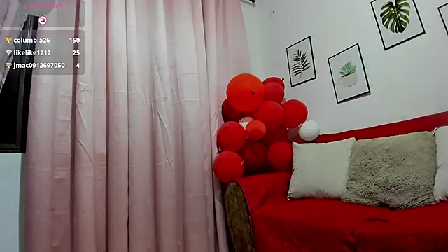 DomenicaW Live XXX-chat