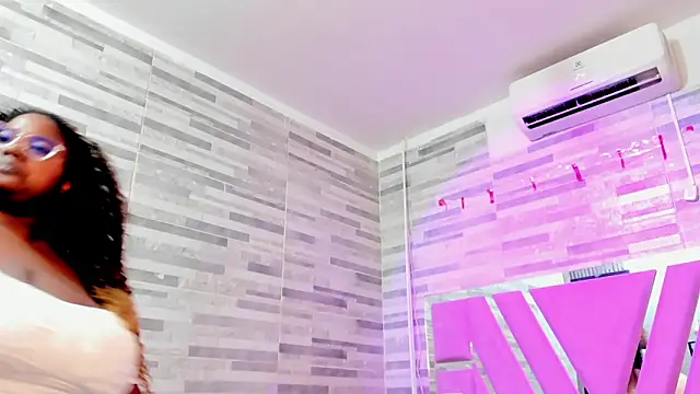 Živý XXX chat RenataFoxter