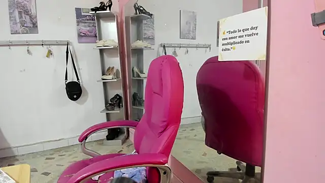 CAMILA--REY Live XXX-Chat