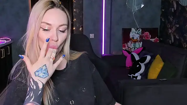 Blckmirrorr élő XXX-chatje