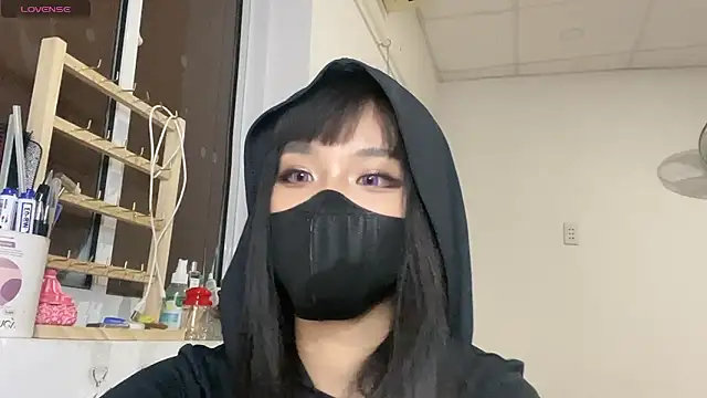 Czat XXX na żywo – Tieu-May