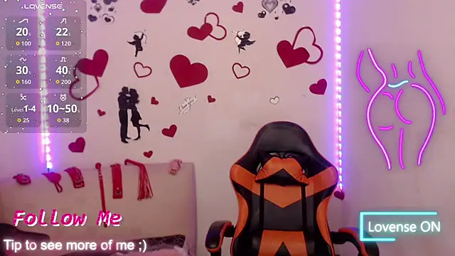 sofiacurvy_45 Adlı Modelin Canlı XXX Sohbeti