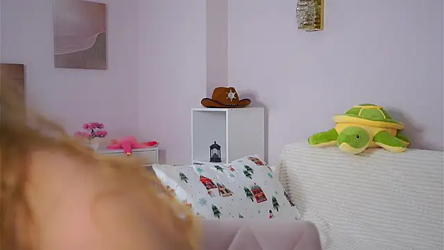 SunnivaCovil Chat XXX in diretta