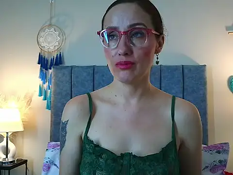 IberianMoonMK Chat XXX in diretta