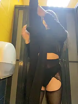 KrisMagnoly élő XXX-chatje