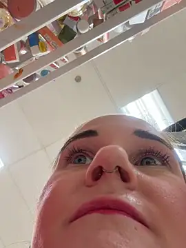 lolabunny9's Webcam Show