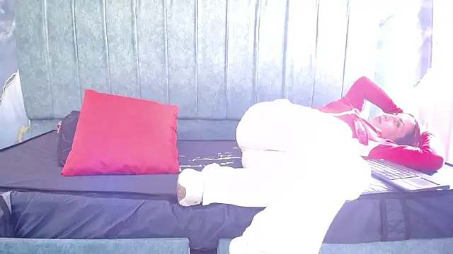 engel_devil Show in webcam