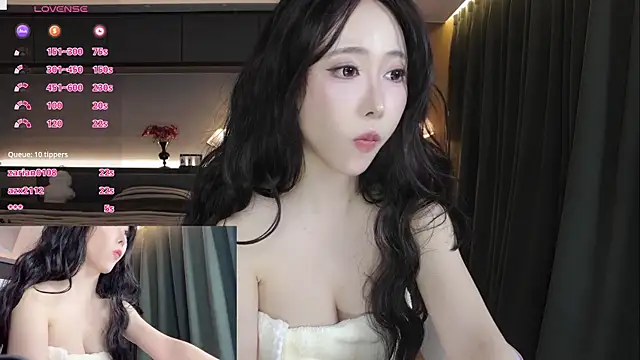 Chatroom XXX en direct de AYW-21