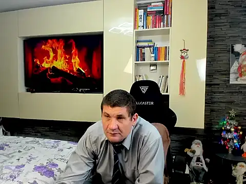 SpartacusDaddy48 live XXX chat