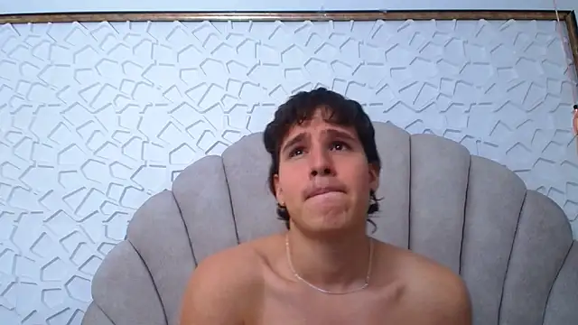 SEXYBOY_VC live XXX chat