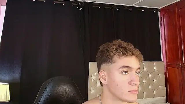 paull_george live XXX chat