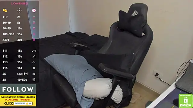 Derekksc's Live XXX Chat