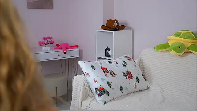 SunnivaCovil: онлайн-секс-чат