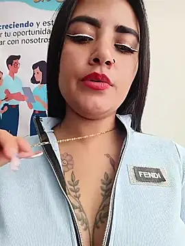 Онлайн чат XXX MAYE__13