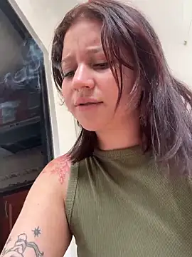 keomi-3 – Naživo XXX chat