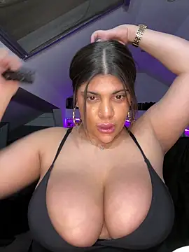 Chat +18 de MinaKhalina ao vivo