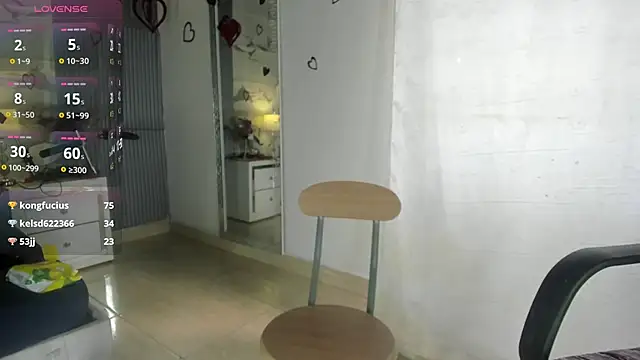 แชท XXX สดของ LilihtMature