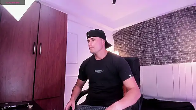 دردشة connorsmiith الجنسية المباشرة