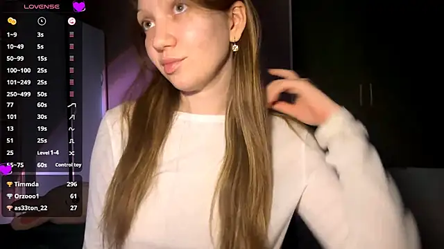 แชท XXX สดของ EmiIyKitty