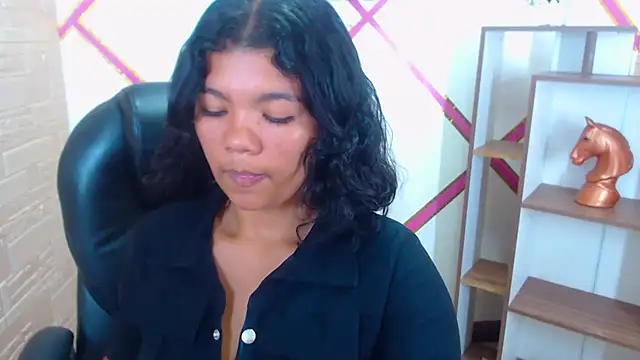 Heidy_Colins: απευθείας συνομιλία ΧΧΧ