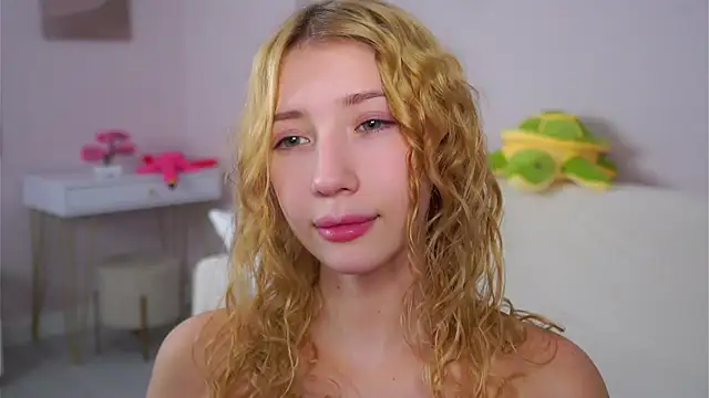 SunnivaCovil: онлайн-секс-чат