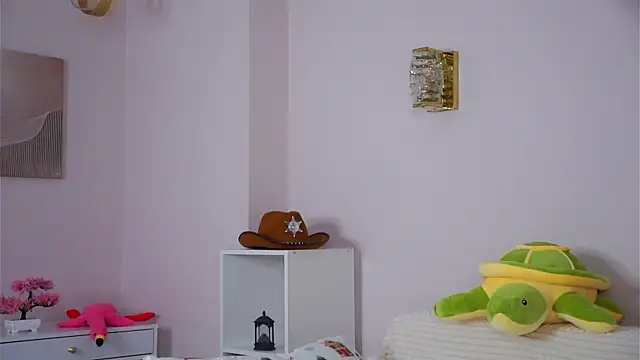 SunnivaCovil Live XXX-chat