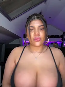 Sembang XXX Secara Langsung MinaKhalina