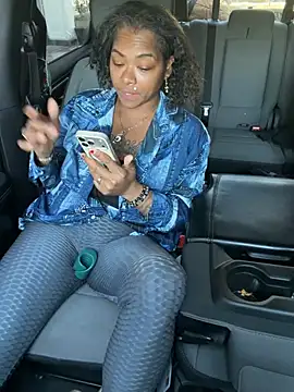 แชท XXX สดของ HaloRodeoLover2