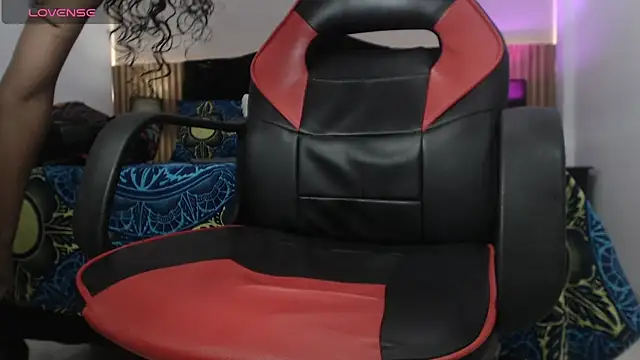 Mia_kheleer: онлайн-секс-чат