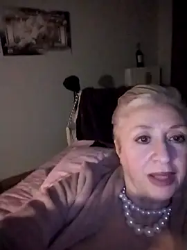 divinaerotica Chat XXX in diretta