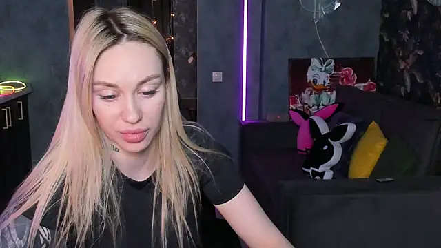 Blckmirrorr live XXX chat