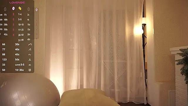 แชท XXX สดของ SallyDeniken