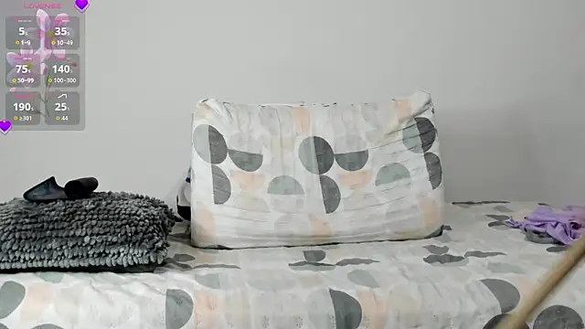 adenile5 Live XXX Chat