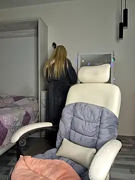 دردشة Monna الجنسية المباشرة