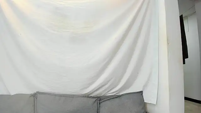 Mhelanny2 Chat XXX live