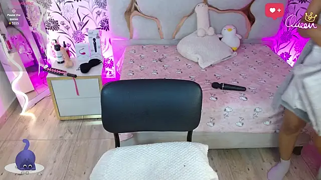 TATTI_TAY Live XXX-Chat