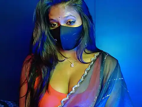 Hotginni4 webcam show